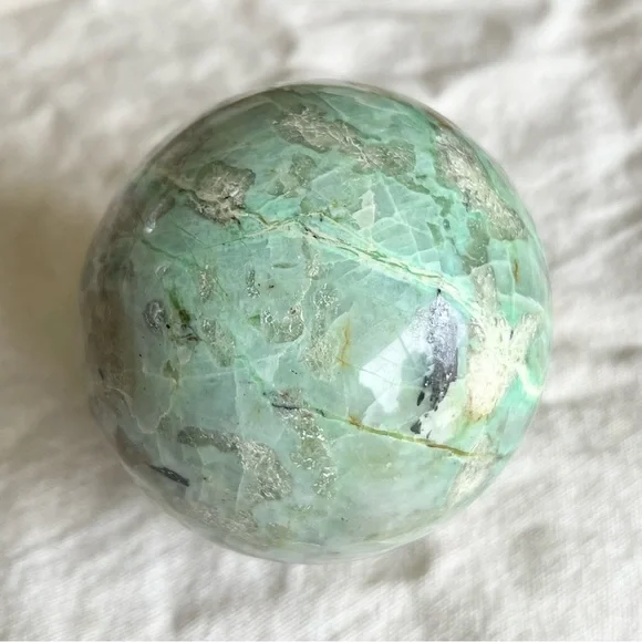 Chrysocolla Sphere - Picture 4 of 4